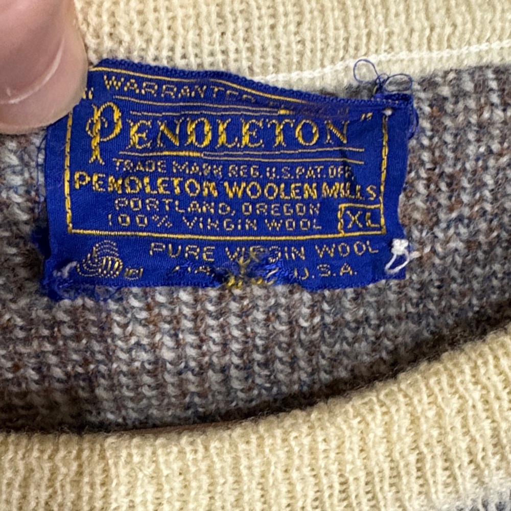 Pendleton Vintage Men's Wool Patterned Sweater Cr… - image 2